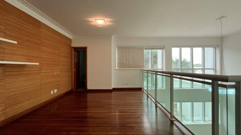 Apartamento para aluguel no Jardim Botânico: Sala de TV
