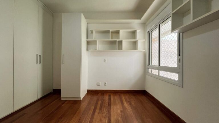 Apartamento para aluguel no Jardim Botânico: Su te 2