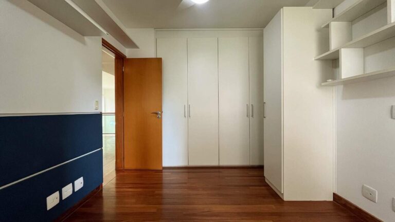 Apartamento para aluguel no Jardim Botânico: Su te 2