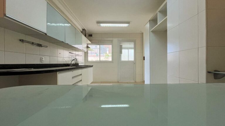 Apartamento para aluguel no Jardim Botânico: Cozinha