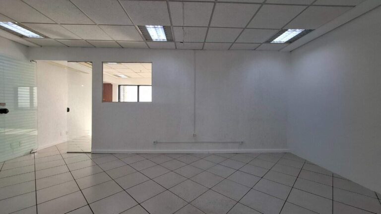 Sala Comercial para aluguel no Jardim Santa Ângela:
