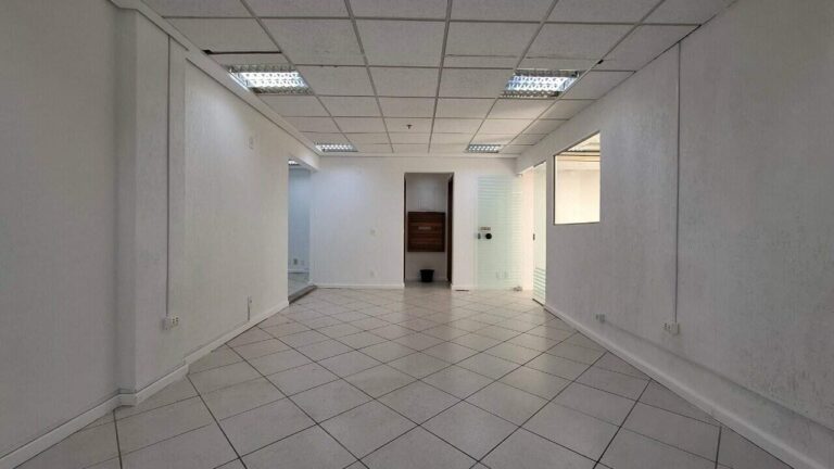 Sala Comercial para aluguel no Jardim Santa Ângela: