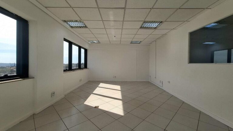 Sala Comercial para aluguel no Jardim Santa Ângela: