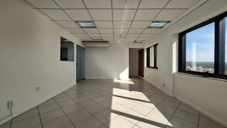 Sala Comercial para aluguel no Jardim Santa Ângela: