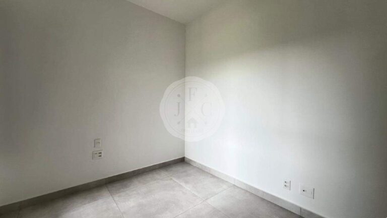 Apartamento à venda no Vila do Golfe: