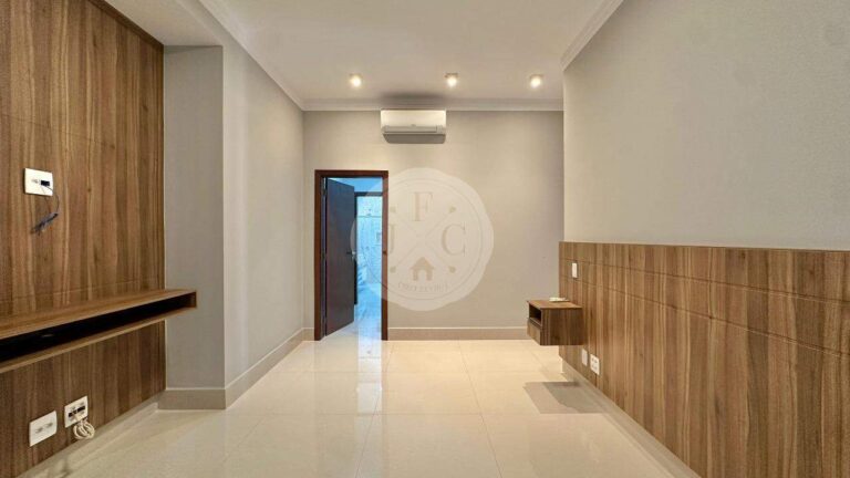 Casa em Condomínio para aluguel no Residencial e Empresarial Alphaville: