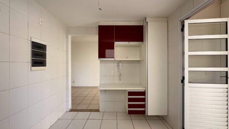 Casa em Condomínio para aluguel no Vila do Golfe: