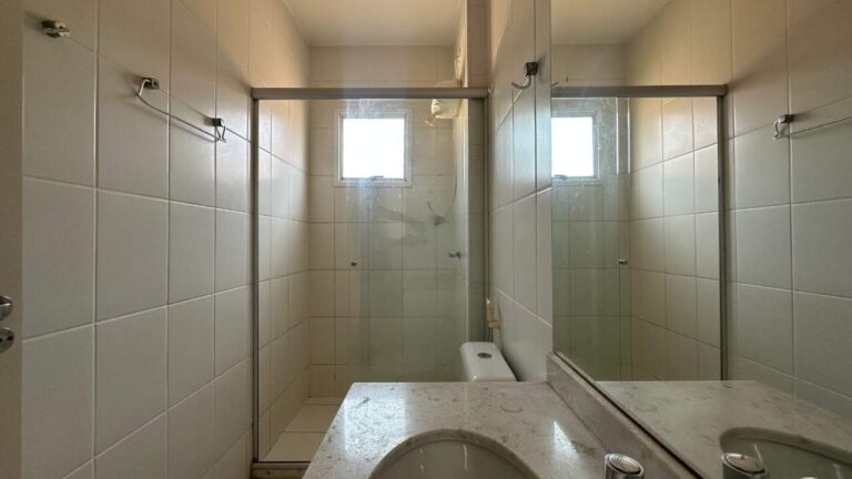 Casa em Condomínio para aluguel no Vila do Golfe:
