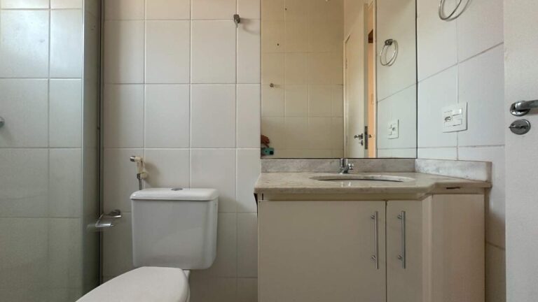 Casa em Condomínio para aluguel no Vila do Golfe: