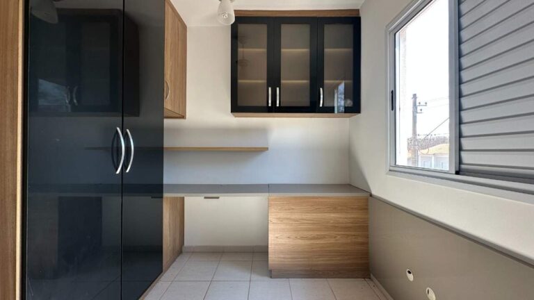Casa em Condomínio para aluguel no Vila do Golfe: