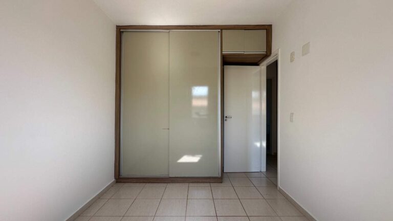 Casa em Condomínio para aluguel no Vila do Golfe: