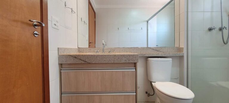 Apartamento para aluguel no Jardim Nova Aliança Sul: Banheiro social