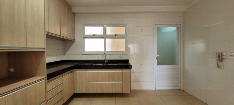Apartamento para aluguel no Jardim Nova Aliança Sul: Cozinha