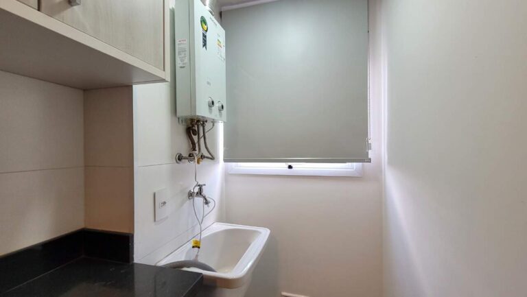 Apartamento para aluguel no Alto da Boa Vista: rea de servi o