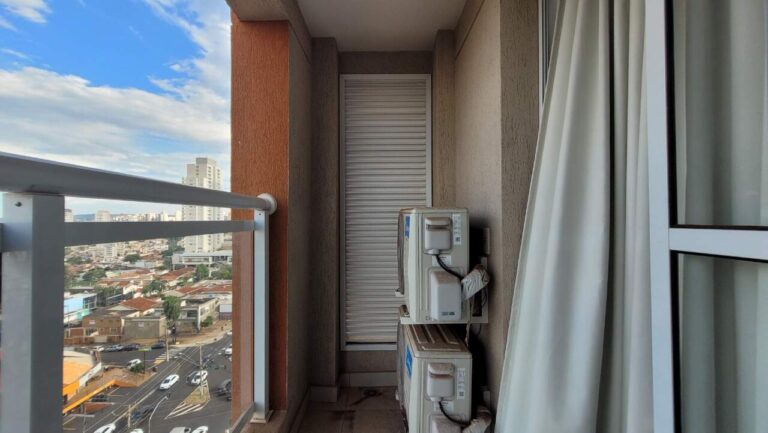 Apartamento para aluguel no Alto da Boa Vista: Sacada