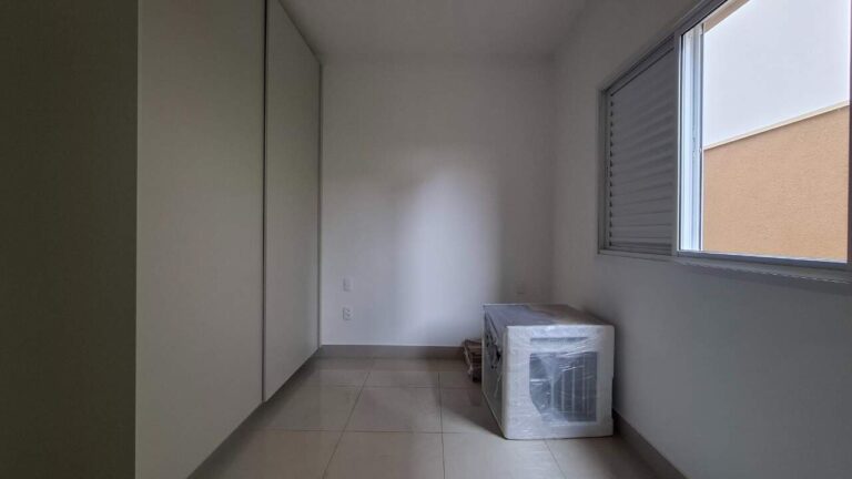 Casa em Condomínio à venda no Condomínio Pitangueiras: Su te 2