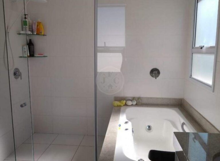 Casa em Condomínio à venda no Jardim Sul: