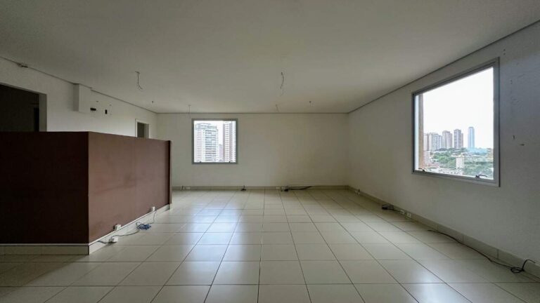 Sala Comercial à venda no Jardim Santa Ângela: Sala