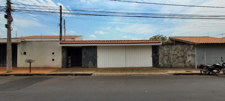 Casa à venda no Jardim Paulistano: