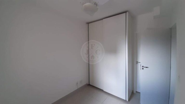 Apartamento à venda no Vila do Golfe:
