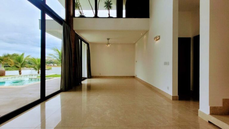 Casa em Condomínio à venda no Residencial e Empresarial Alphaville: