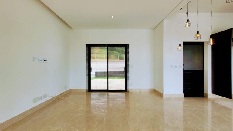 Casa em Condomínio à venda no Residencial e Empresarial Alphaville: