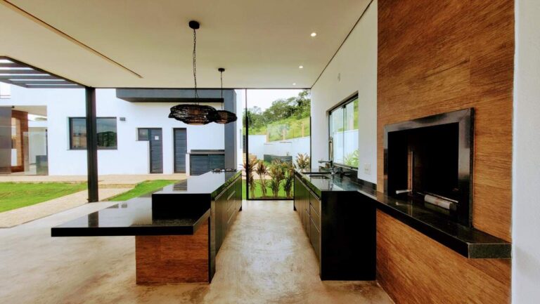 Casa em Condomínio à venda no Residencial e Empresarial Alphaville: