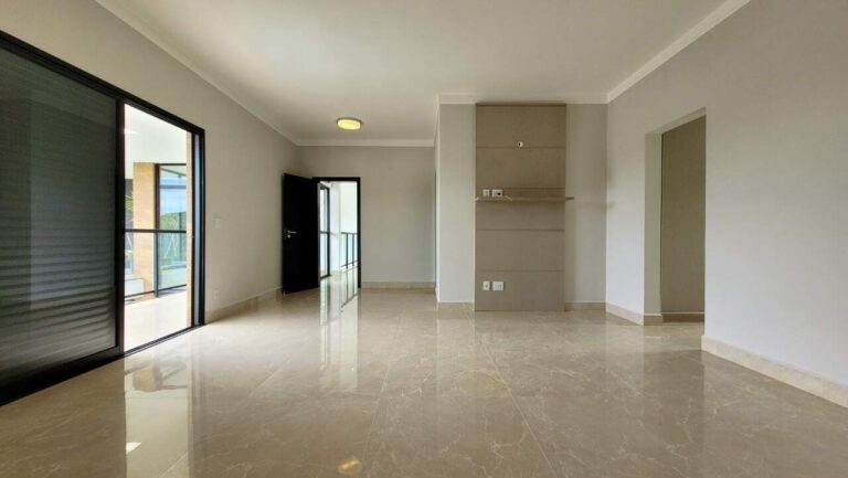 Casa em Condomínio à venda no Residencial e Empresarial Alphaville: