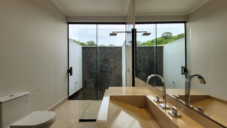 Casa em Condomínio à venda no Residencial e Empresarial Alphaville: