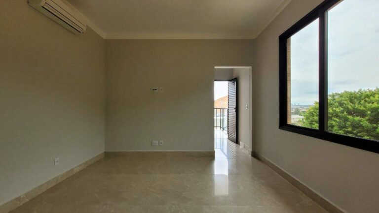 Casa em Condomínio à venda no Residencial e Empresarial Alphaville: