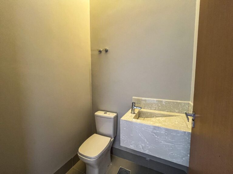 Casa em Condomínio para aluguel no Loteamento Santa Marta:
