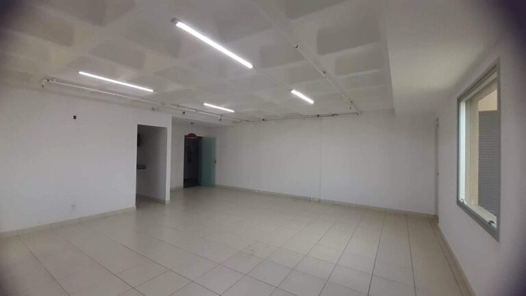Sala Comercial para aluguel no Jardim Santa Ângela: