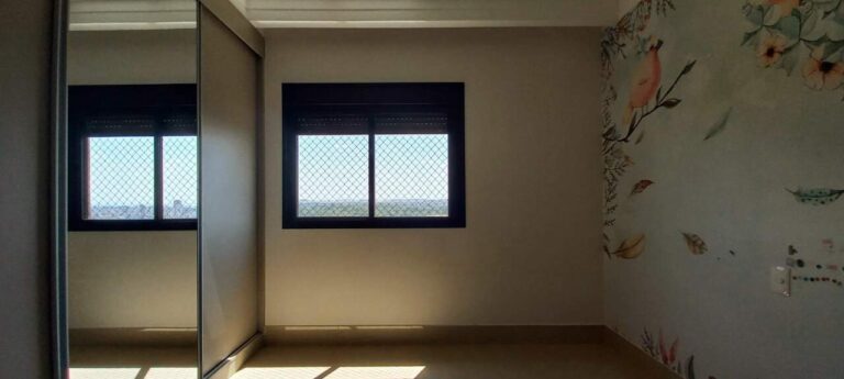 Apartamento à venda no Residencial Alto do Ipê: Su te 3