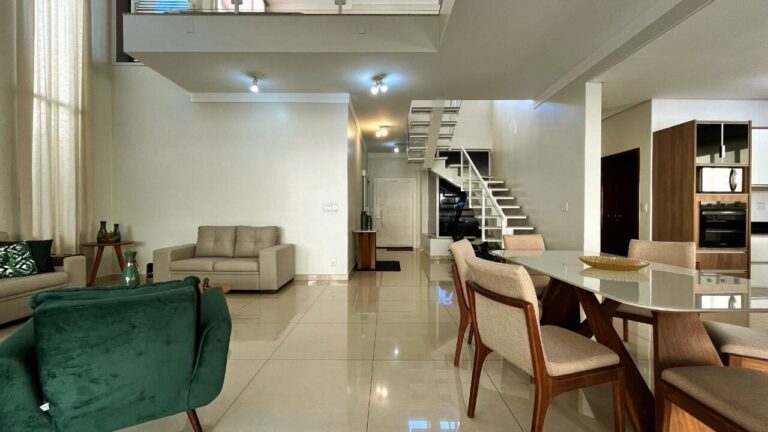 Casa em Condomínio à venda no Condomínio Arara Azul: sala
