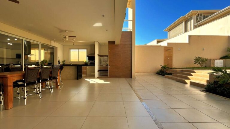 Casa em Condomínio à venda no Condomínio Arara Azul: espa o gourmet