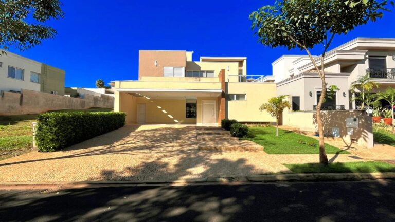 Casa em Condomínio à venda no Condomínio Arara Azul: fachada
