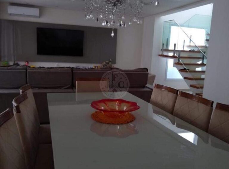 Casa em Condomínio à venda no Jardim Sul: