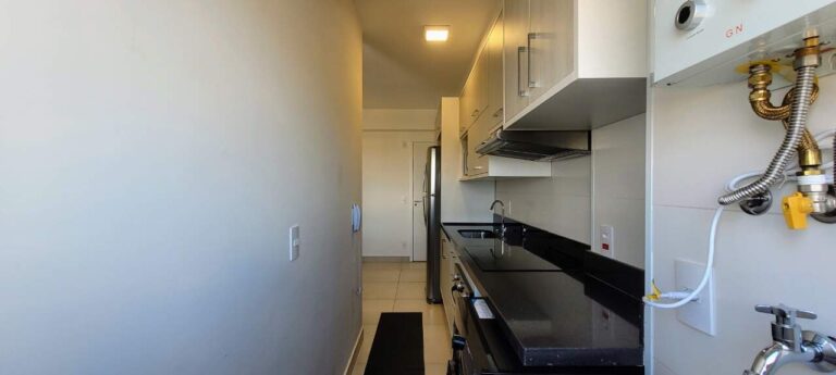Apartamento para aluguel no Alto da Boa Vista: rea de servi o