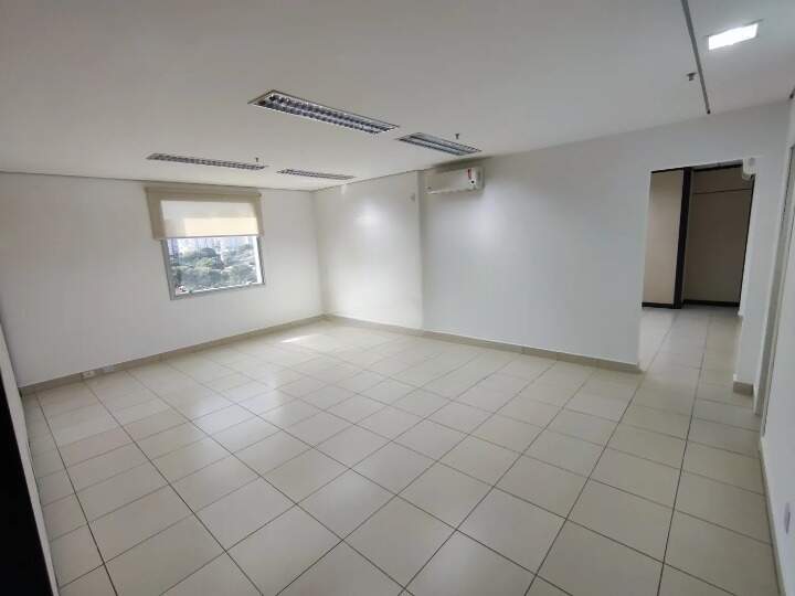 Sala Comercial para aluguel no Jardim Santa Ângela: