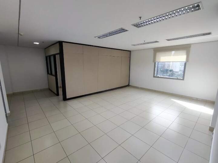 Sala Comercial para aluguel no Jardim Santa Ângela: