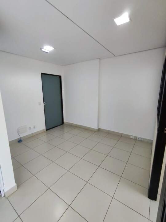 Sala Comercial para aluguel no Jardim Santa Ângela: