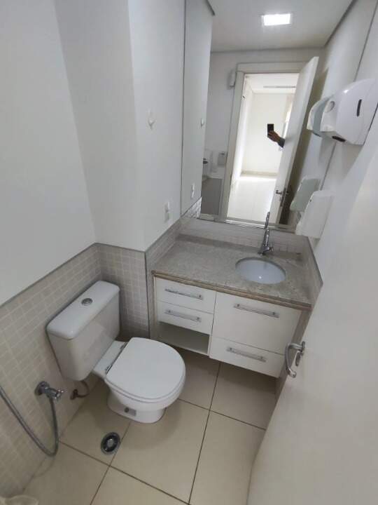Sala Comercial para aluguel no Jardim Santa Ângela: