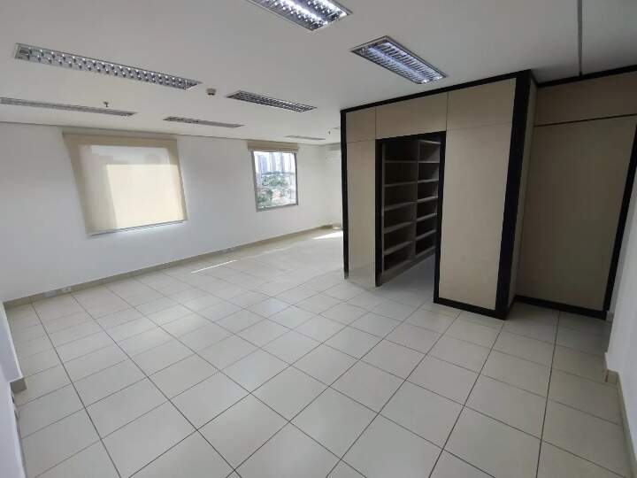 Sala Comercial para aluguel no Jardim Santa Ângela: