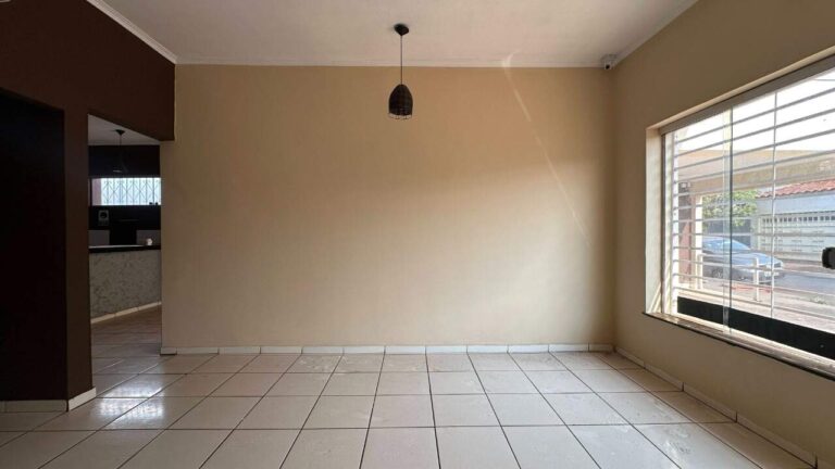 Casa Comercial à venda no Jardim Sumaré: Sal o principal