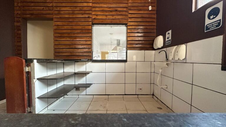 Casa Comercial à venda no Jardim Sumaré: Balc o