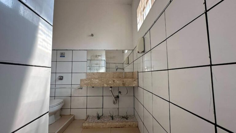 Casa Comercial à venda no Jardim Sumaré: Lavabo 2