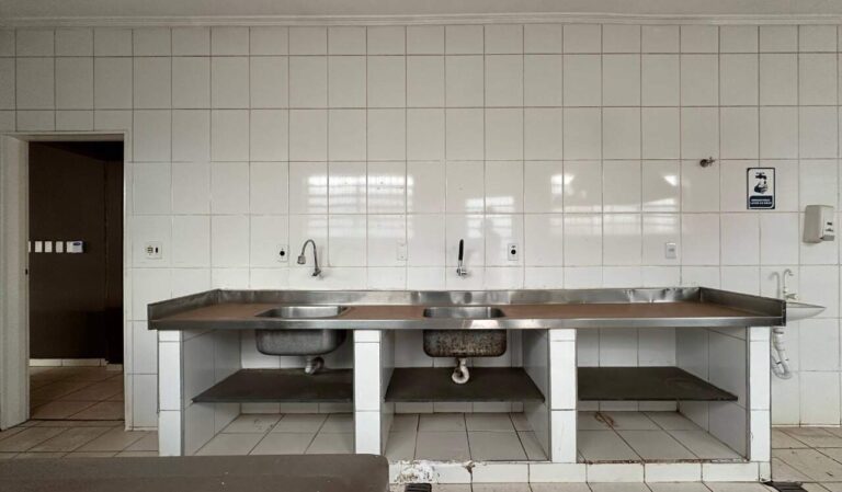 Casa Comercial à venda no Jardim Sumaré: Cozinha