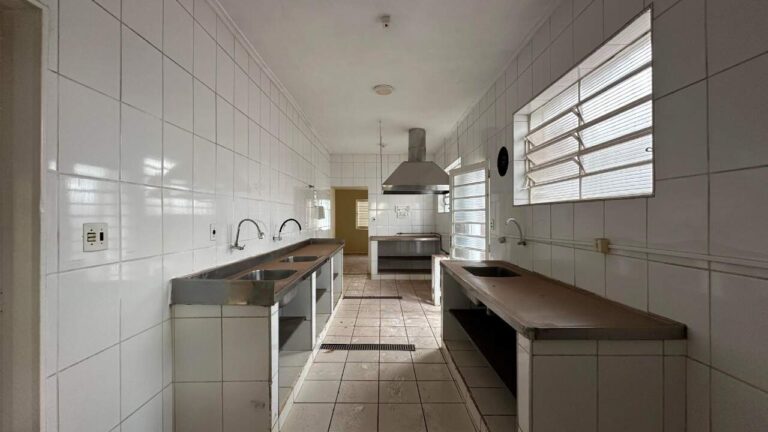 Casa Comercial à venda no Jardim Sumaré: Cozinha