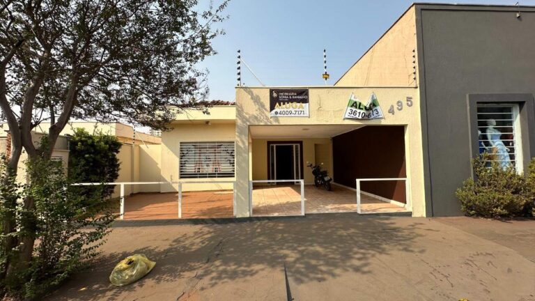 Casa Comercial à venda no Jardim Sumaré: Fachada