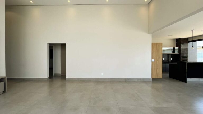 Casa em Condomínio à venda no Vila do Golfe: Living